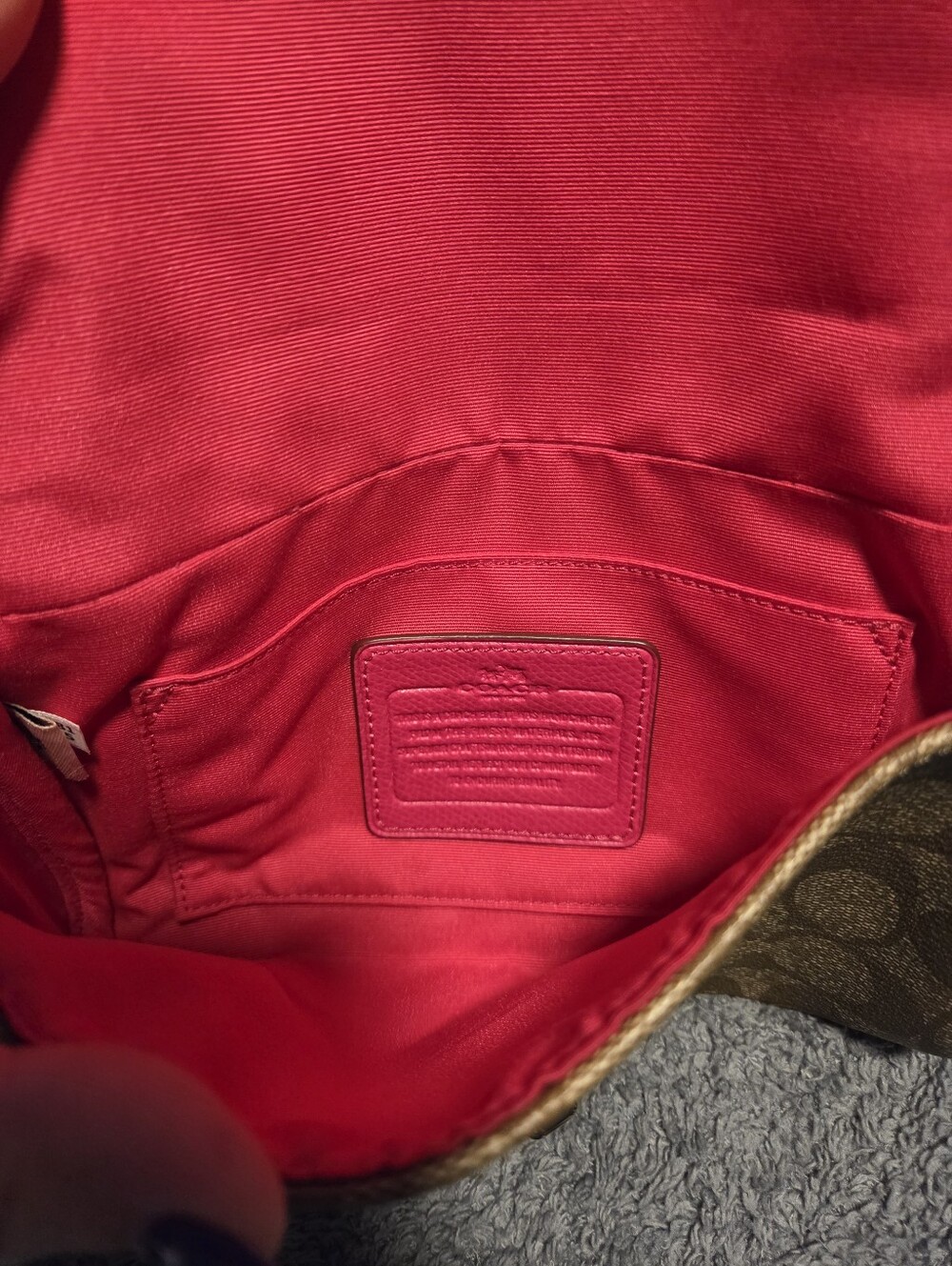 Coach Pink Crossbody Bag In Signature Canvas - Picture 3 of 5
